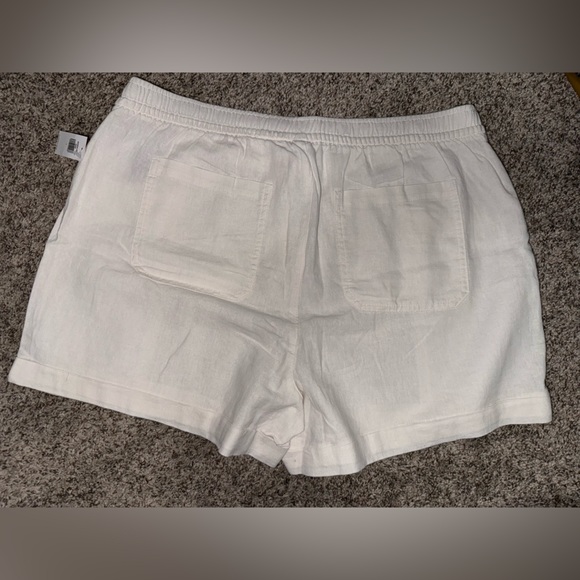 Old Navy Utility Blend Linen Shorts 3.5 inch inseam - Picture 2 of 5